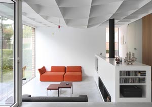 Stalen dak uit gelaserde vinnen